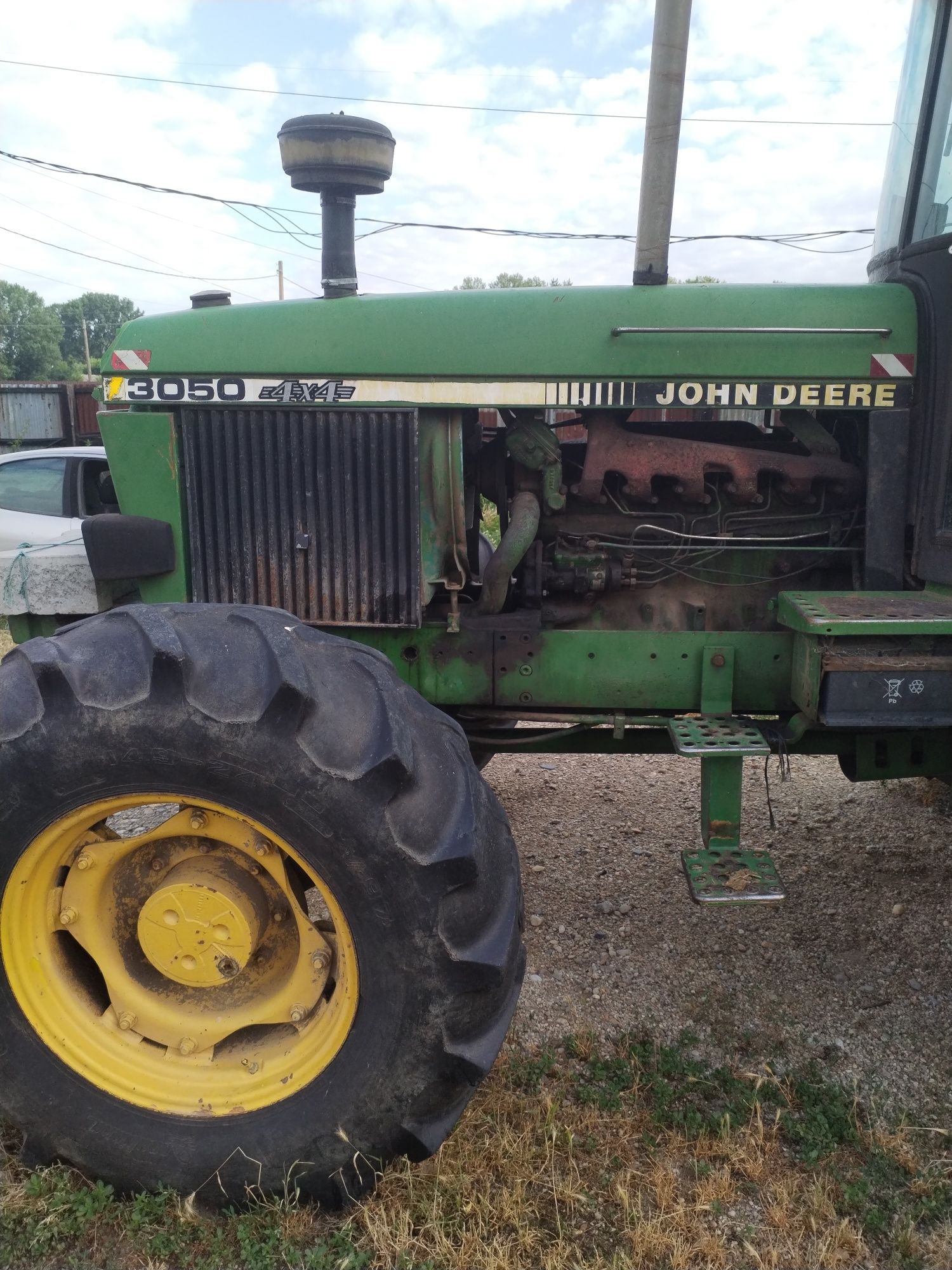 Vând tractor John Deere 3050