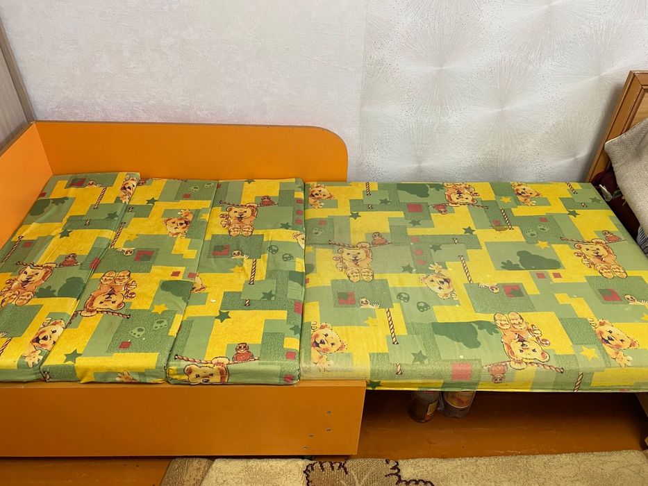 Детский крават с матрасом