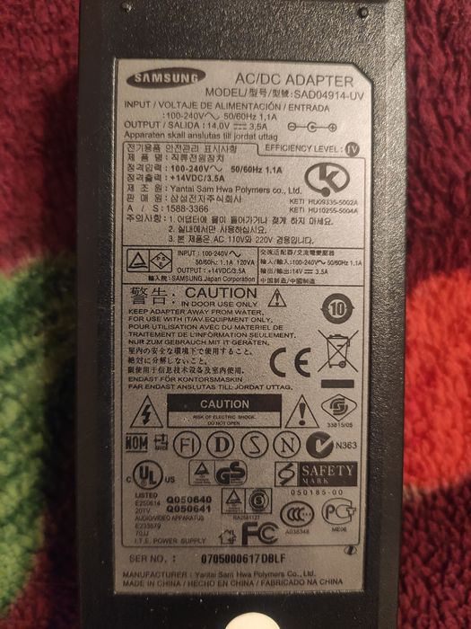 Продам блок питания от ноутбука Samsung