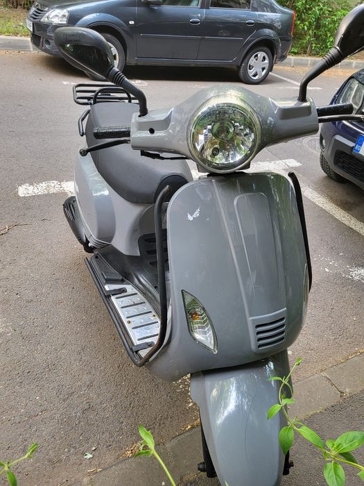 Scuter cu permis 45-70 km/h