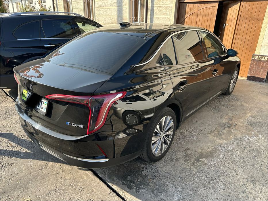 Honji Eqem5 450 km qora toza 2024