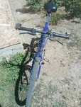 Vând bicicleta roti pe 26x1,95