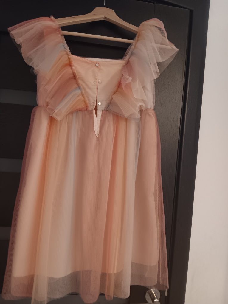 Vând rochie fata