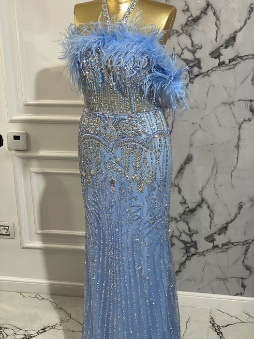 Rochie bijuterie cu pietre si pene