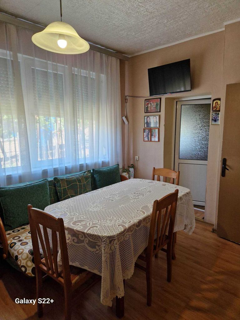 Продава се Къща в Плевен, Сторгозия - 210 кв.м за 900 €/кв.м - Снимка #3