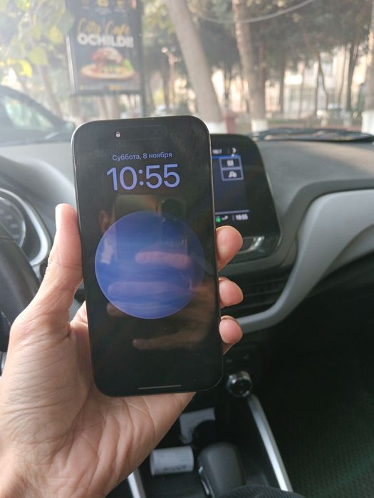 IPhone 15 pro black titanium