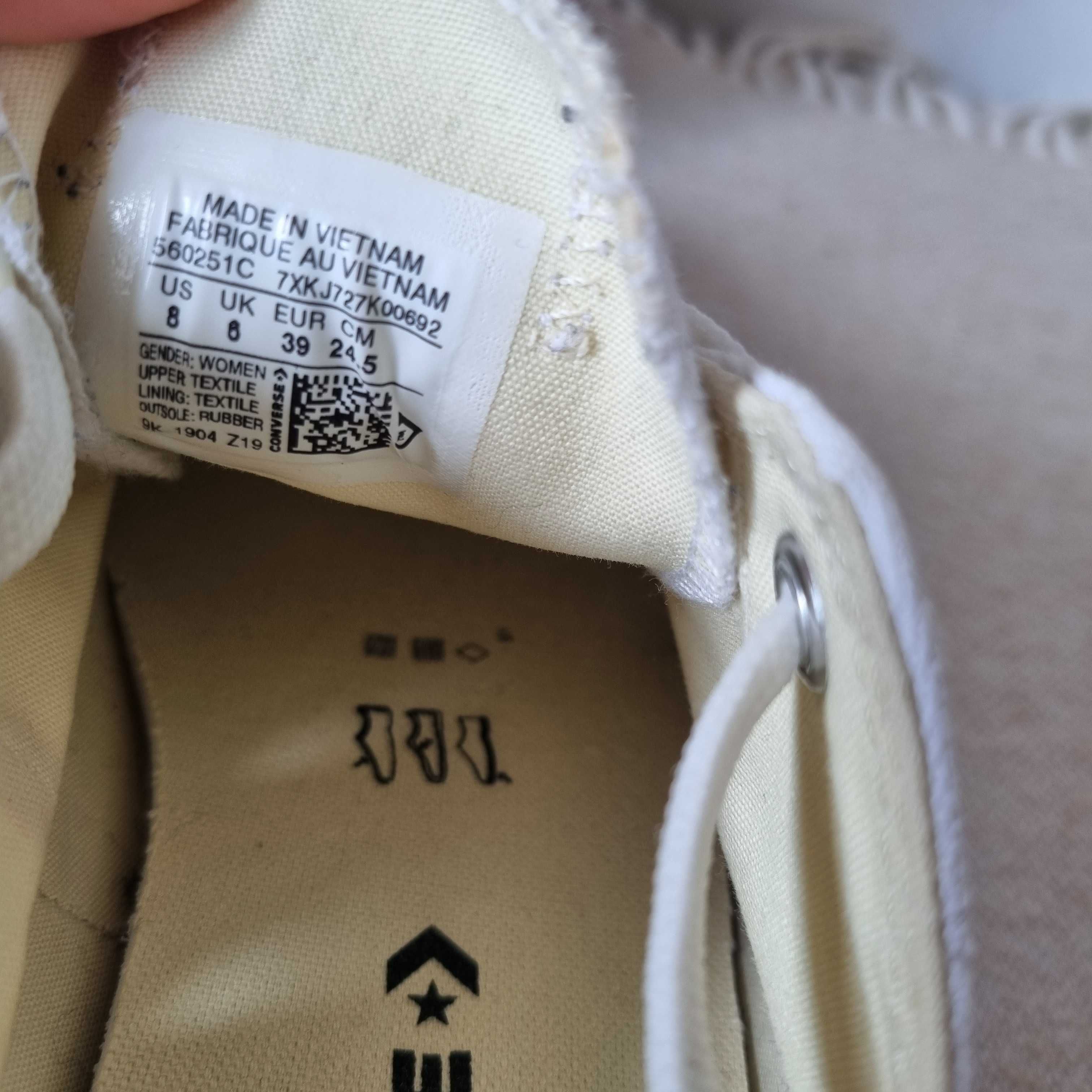 Converse кецове дебела подметка 39 номер