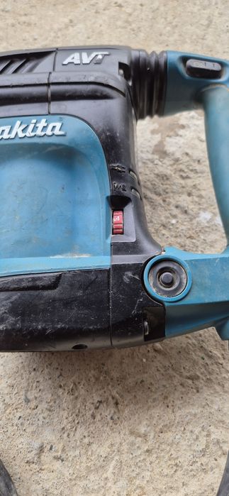 Picamer/ciocan demolator Makita HM0871C