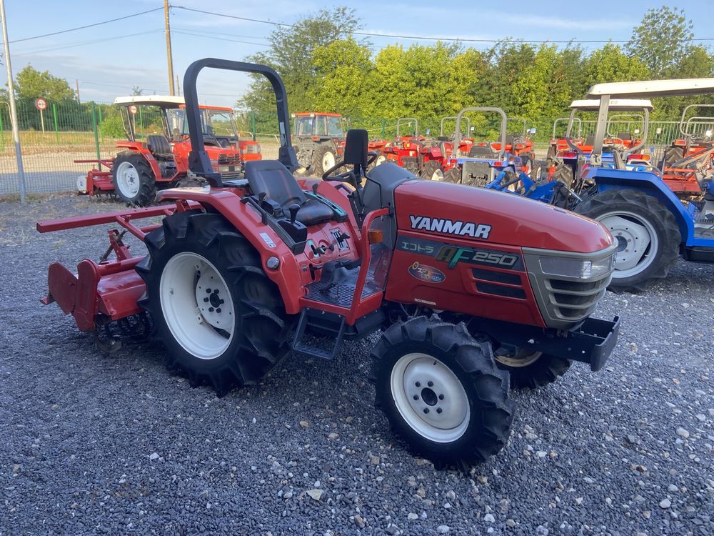 Tractor japonez Yanmar AF250, 4x4, 25cp, Servo, inversor