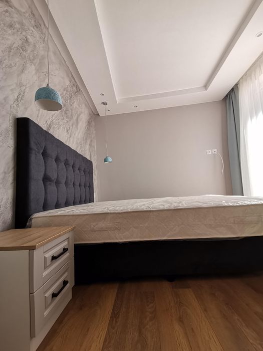 Продава се Двустаен апартамент в Бургас, Център - 65 кв.м за 2616 €/кв.м - Снимка #4