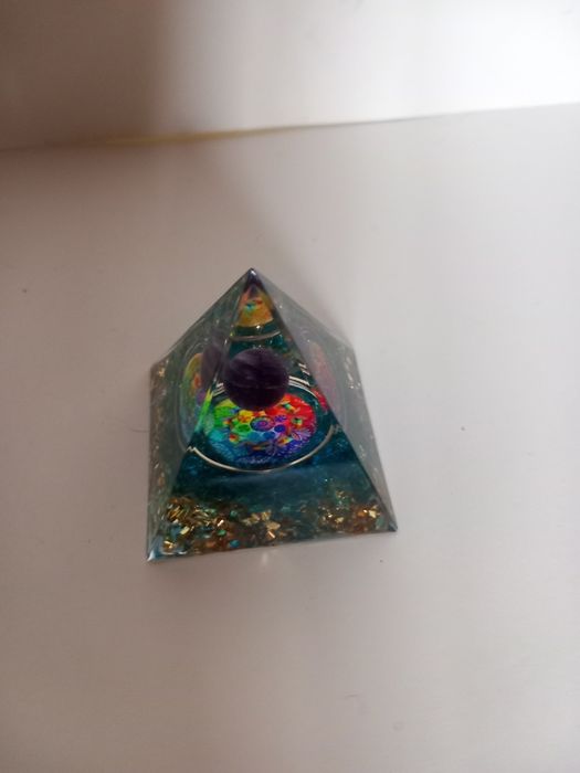 Пирамиди оргонит