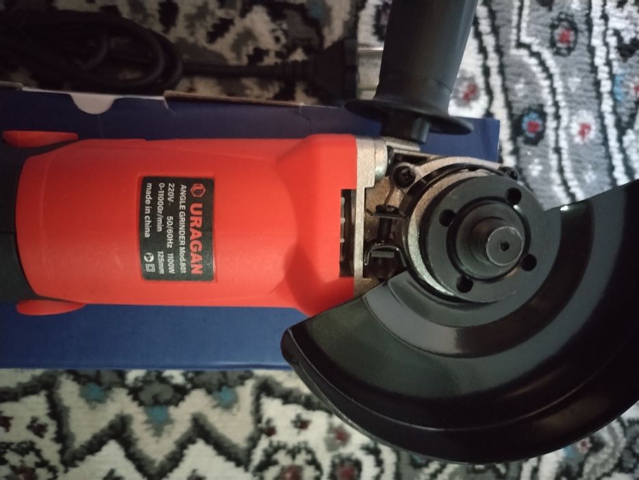 Yangi BOSCH, LEPSE 180 li, URAGAN 125 Li bolgarkalar sotiladi.