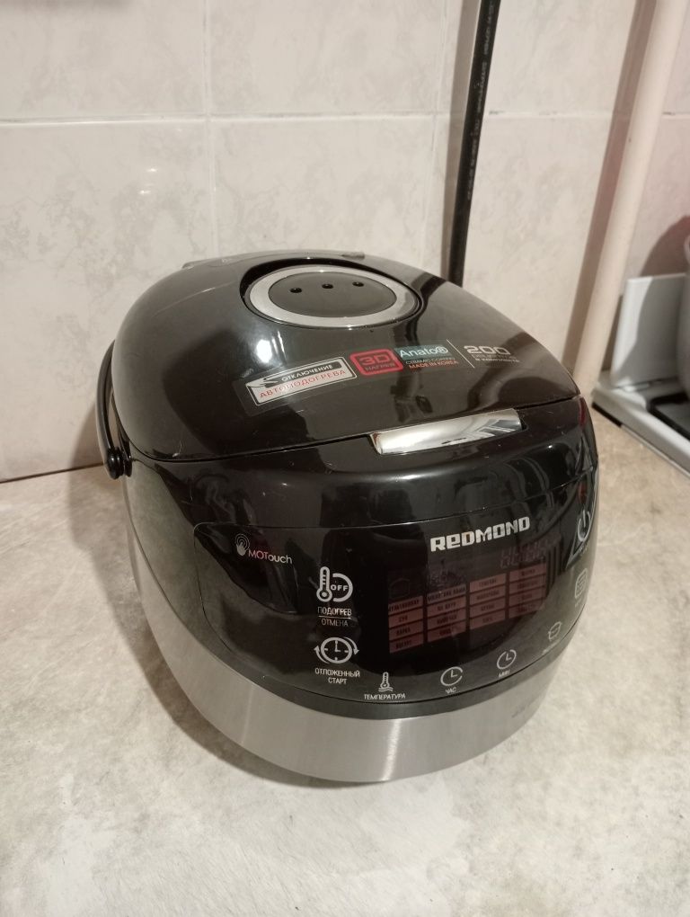 Мультиварка Redmond RMC-M90,