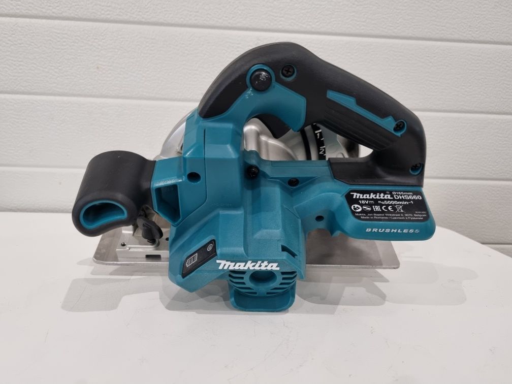 Акумулаторен ръчен циркуляр Makita DHS660