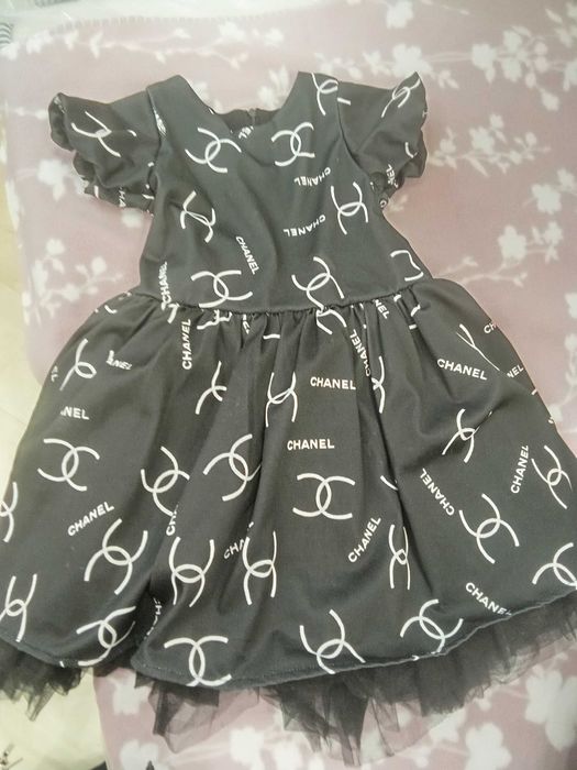 Официална Черна рокля Shanel , 5г.- 49 лв.