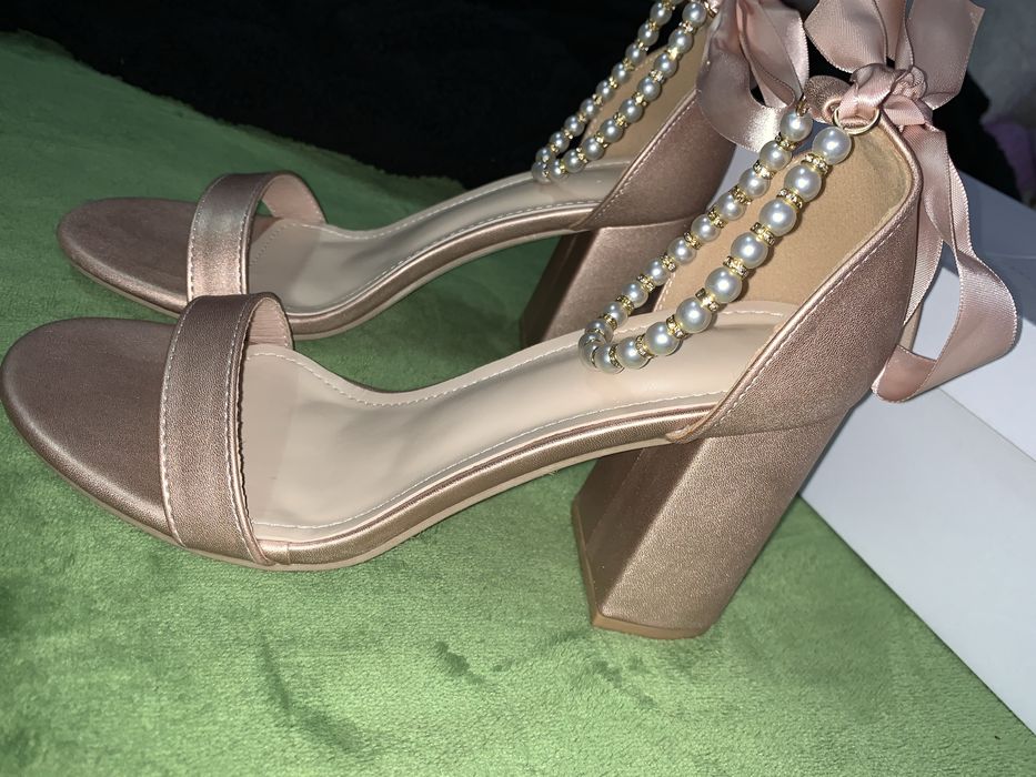 Sandale toc elegante