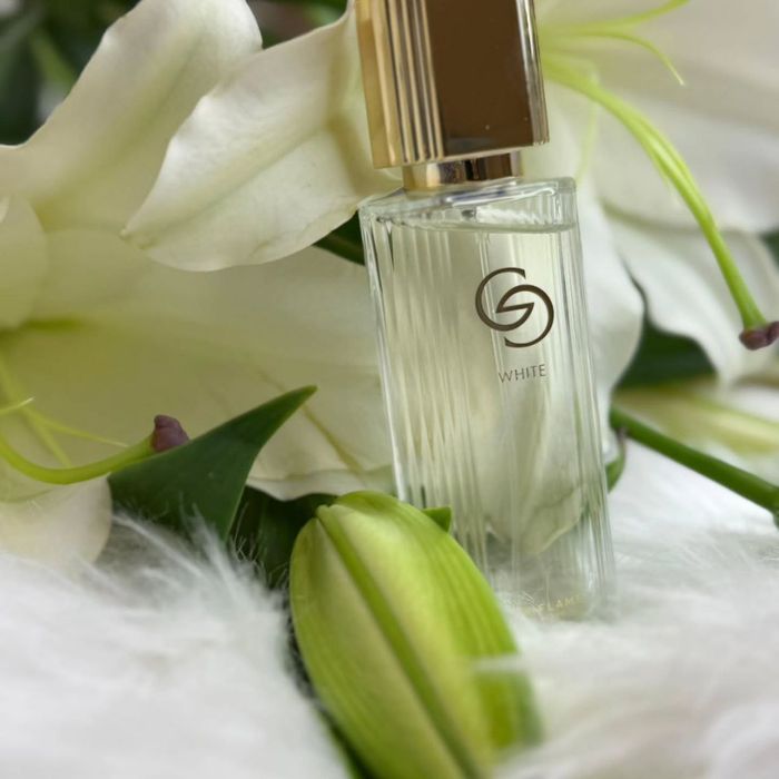 Parfum Giordani Gold White – original, nou, livrare de la Oriflame