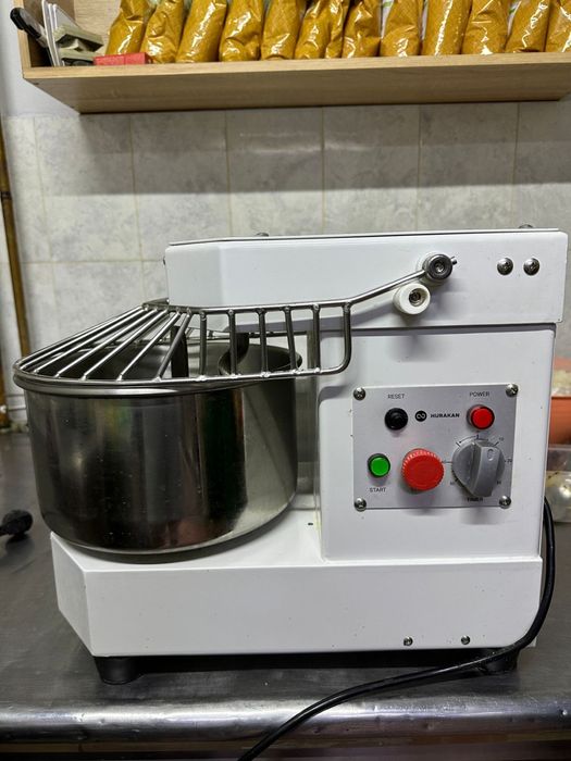 Продам тестомес. 4.5кг