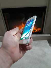 iPhone 5 white запазен