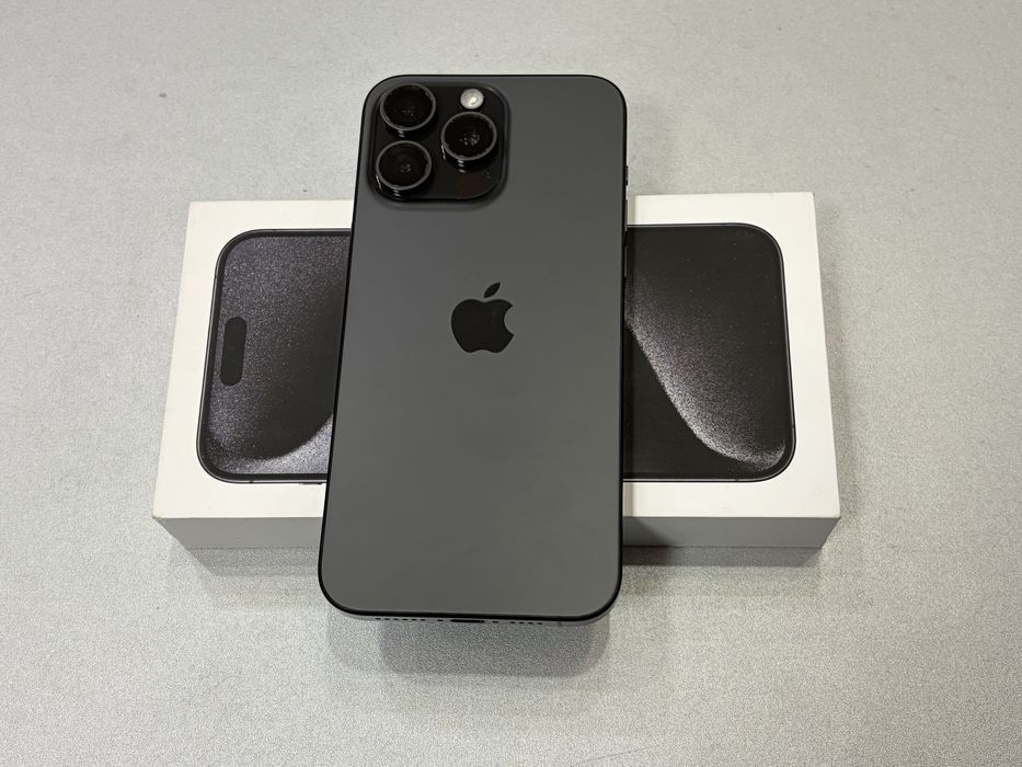 Iphone 15 Pro Max, 256 gb, Black Titanium, la cutie