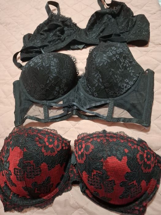 Продавам сутиени 75б