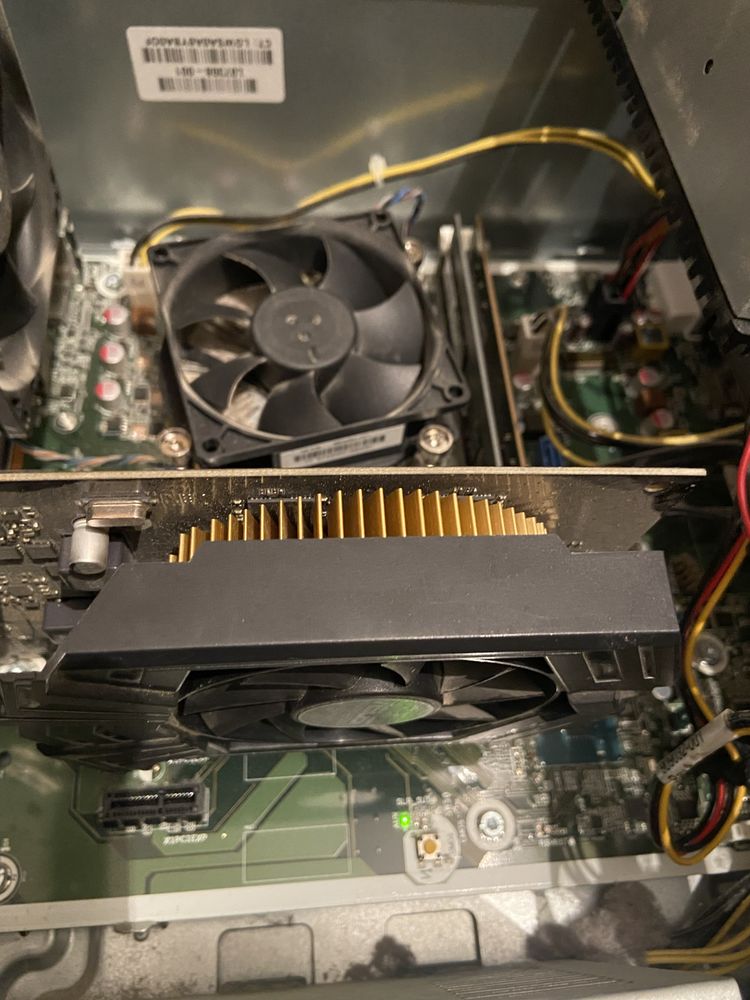 Intel core i3 8100