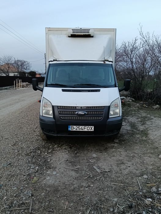 Auto utilitara Ford trasnit