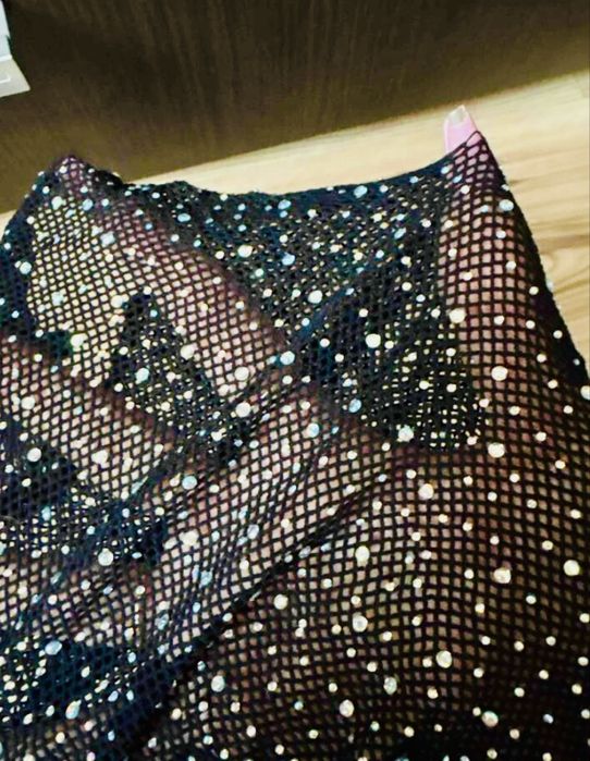 Прозрачно боди с камъни в черен цвят, изработено от мрежа