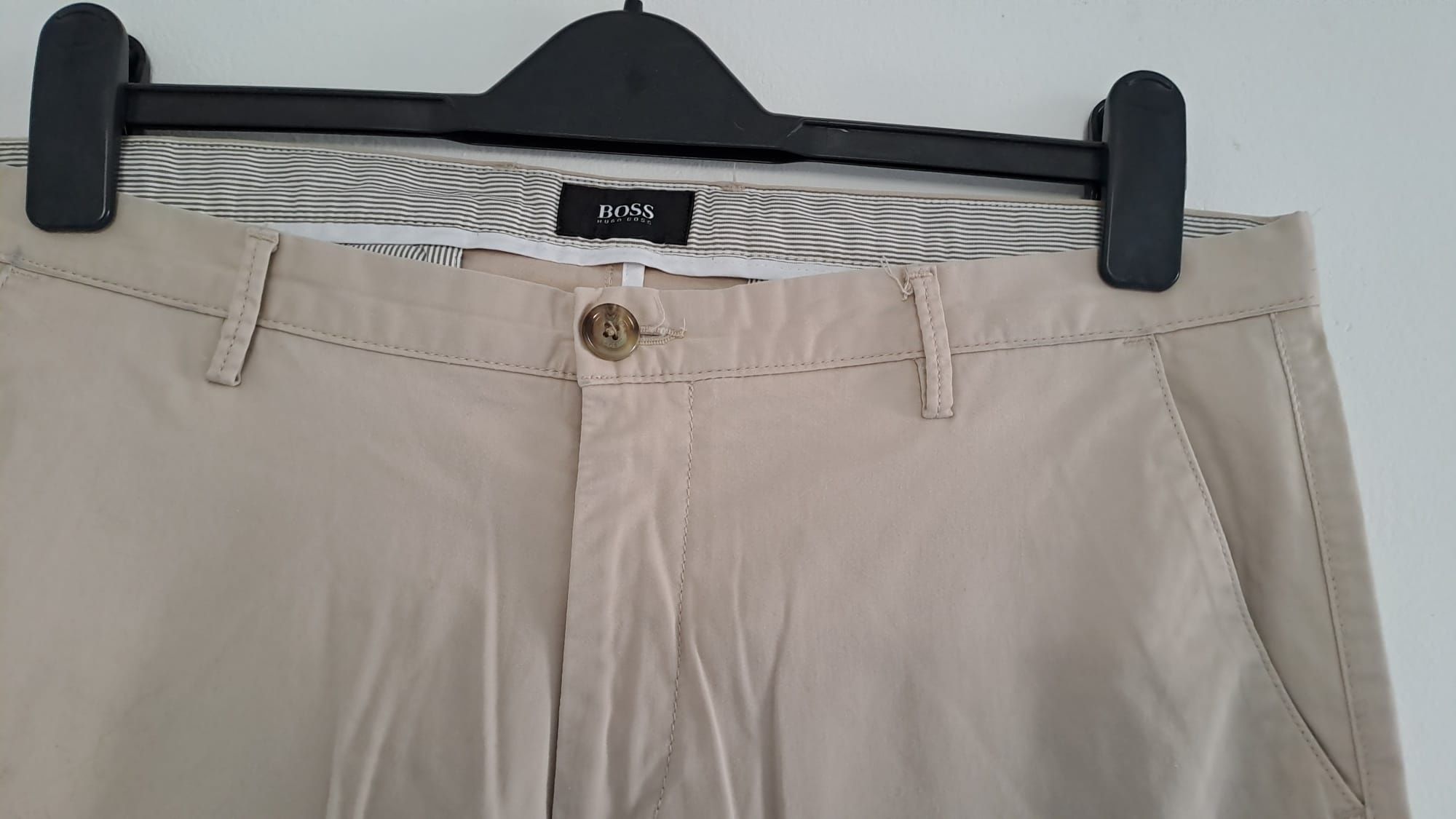 Pantaloni Hugo Boss mărimea L