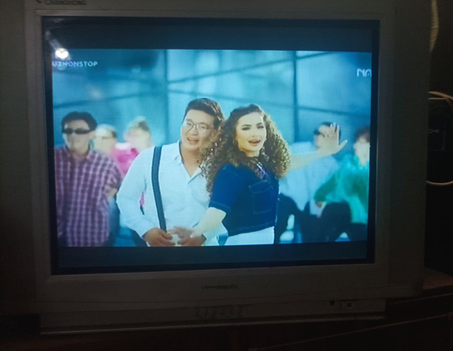 Продам Телевизор Panasonic диагональ 70см . Отличное изображения .