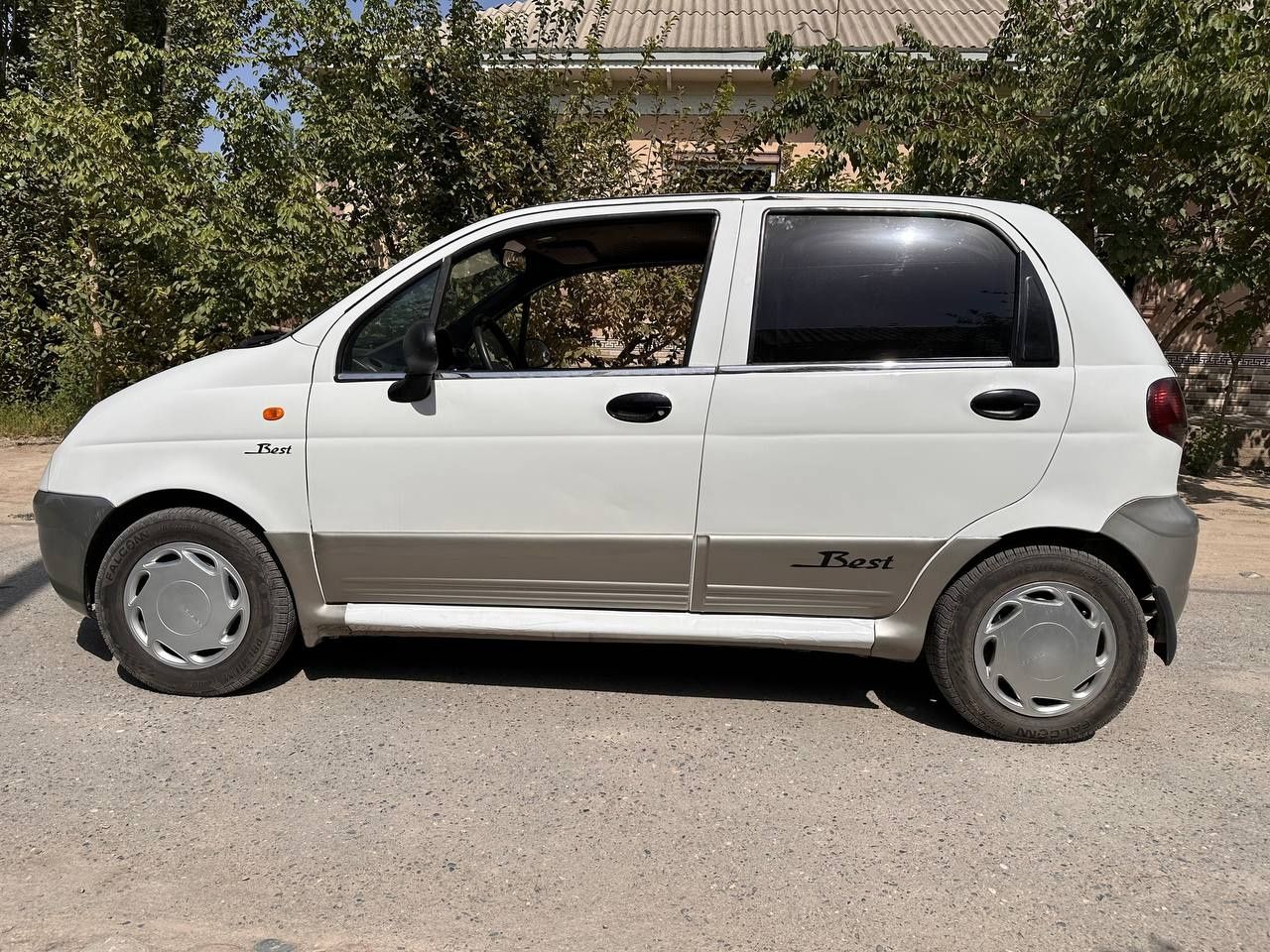 Matiz Best rangi oq