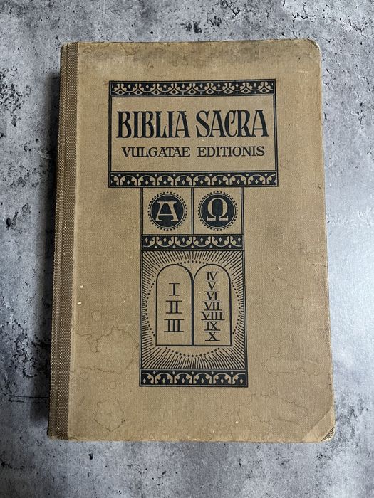Biblia sacra vulgatae editions