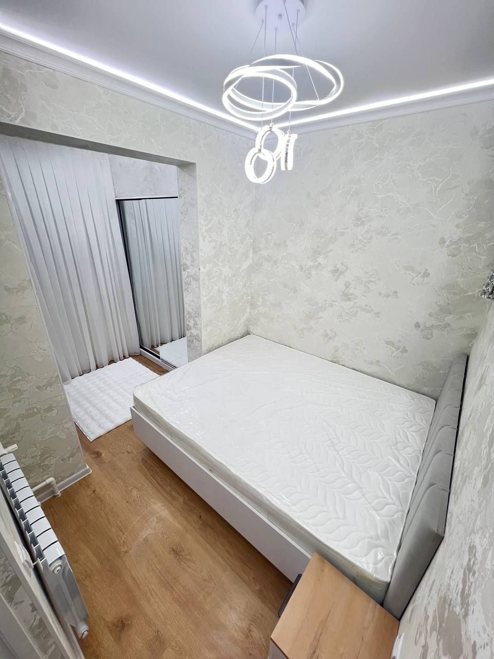 Продаётся Чиланзар 16 1в2 2этаж. Б 1,5*6.