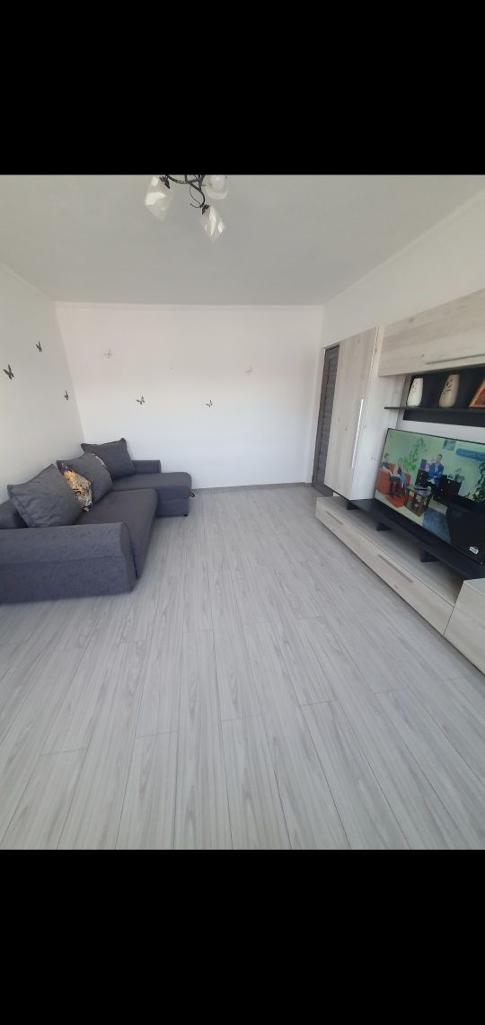 Apartament 2 camere Nord etaj 4/4