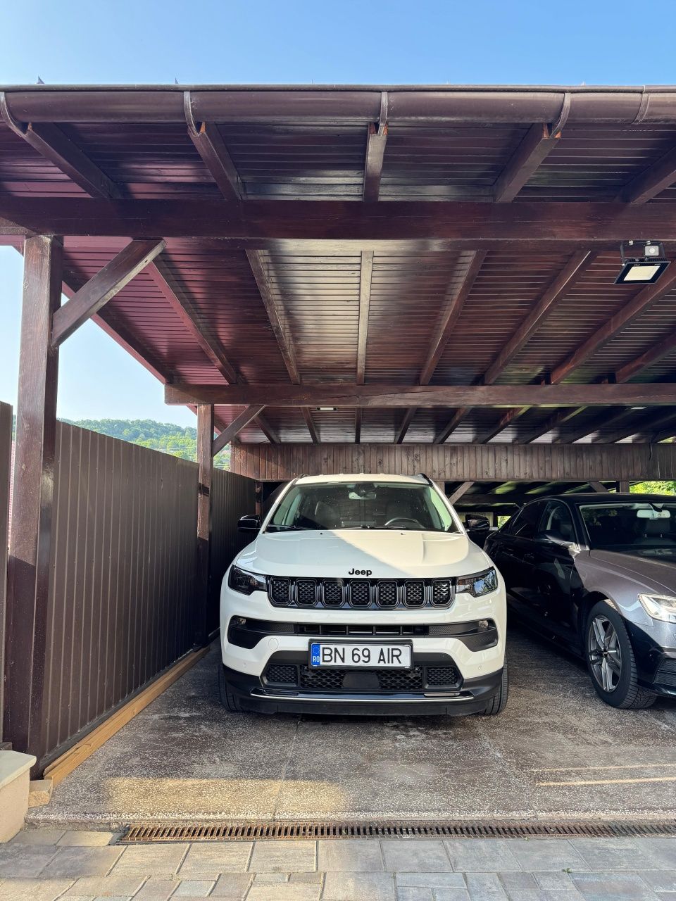 Jeep Compass 1.3 turbo benzina 150 cp toate dotarile
