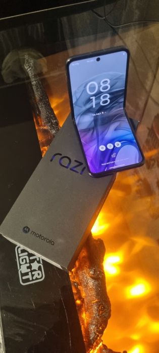 Motorola razr 50