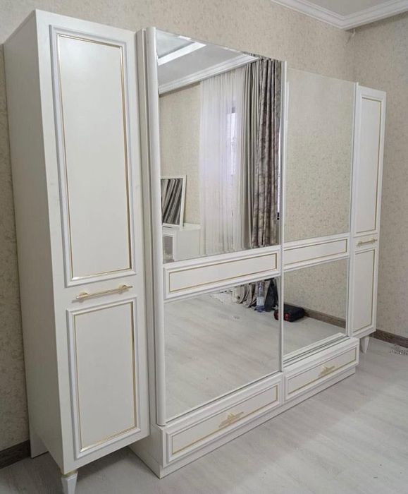 Продам спальный гарнитур