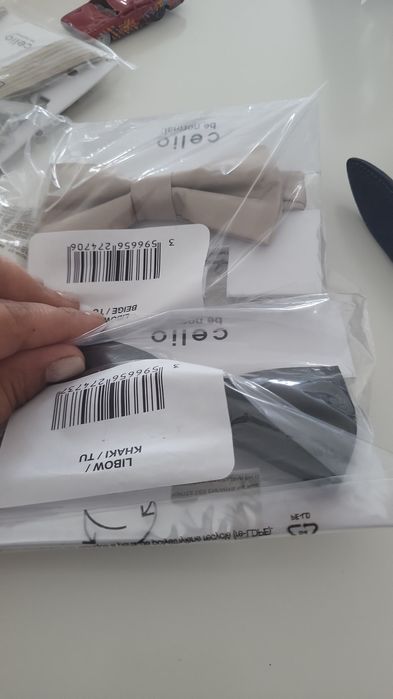 Vând curele,papioane,bretele,cravate en-gros