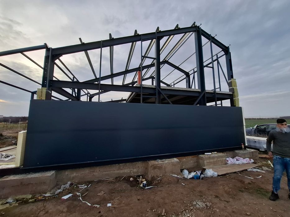 Vand hala metalica 8x12x4 cu panouri sandwich