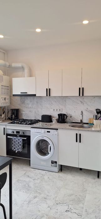 Inchiriez garsoniera Avangarde Grand Village sector 6