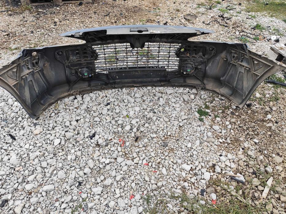 Предна броня Пежо 307 фейс Оборудвана