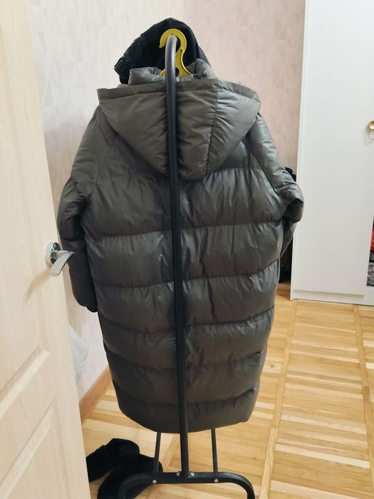 Продам зимнюю куртку бу