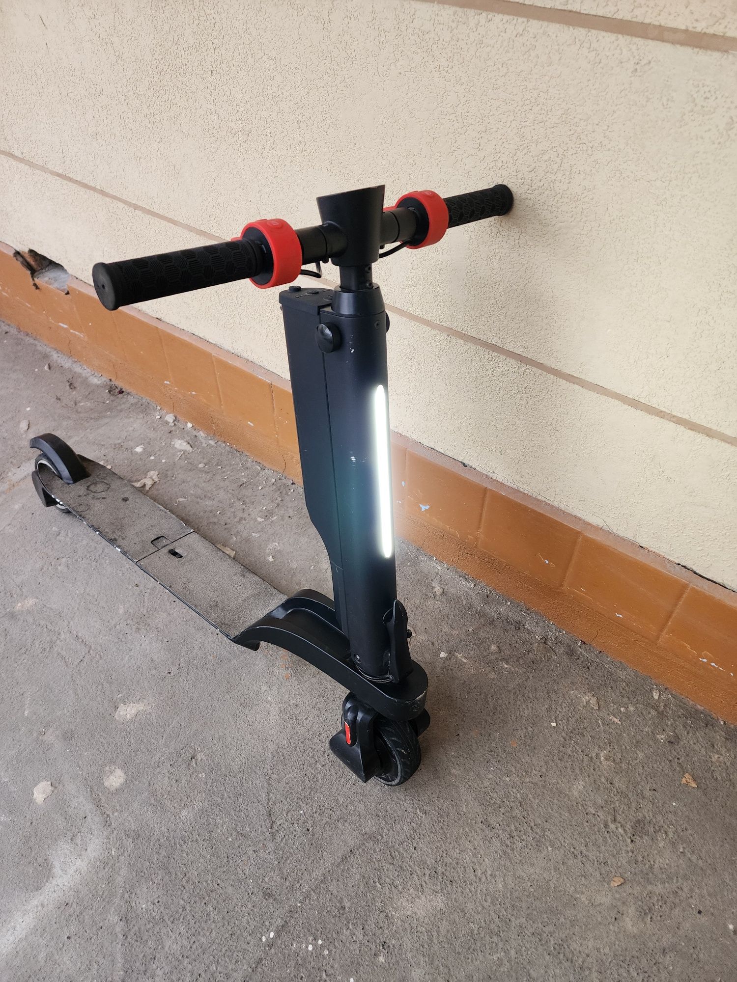 Skuter Скутер elekter
