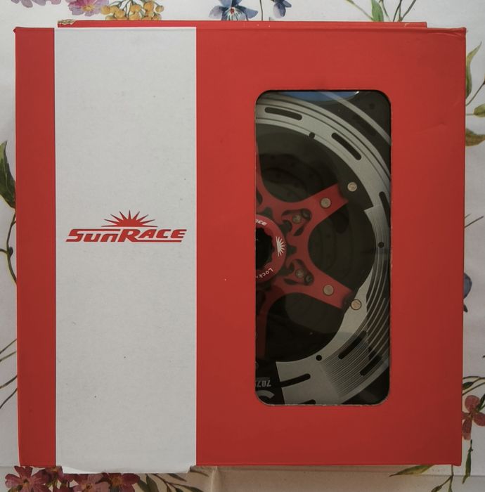 Vînd pinioane Sunrace CSMZ90, 11-50T, 12v, pentru transmisii SRAM!