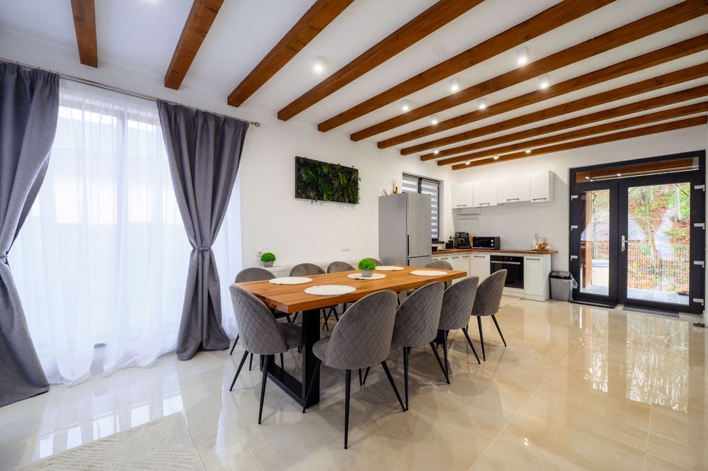 Cabana Black River Chalet-Revelion 2025 ocupat