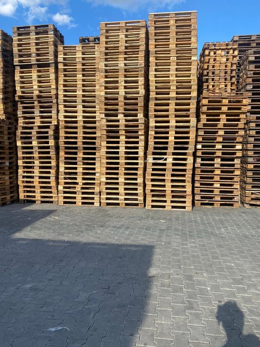 Vând paleti euro și non euro