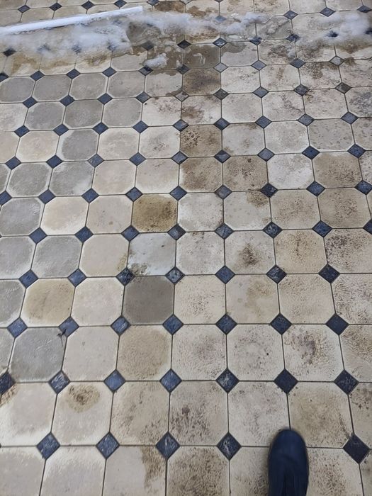 Черей бампер б/у