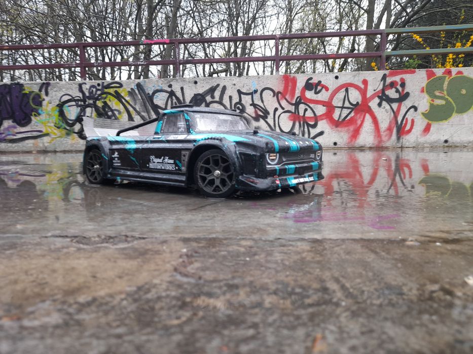 Arrma infraction 3s blx (+2 baterii 3s)