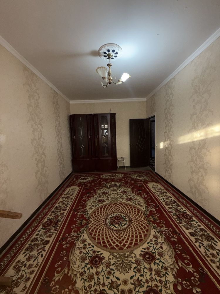 Продаётся 2 ком в 10 мкр новая планировка