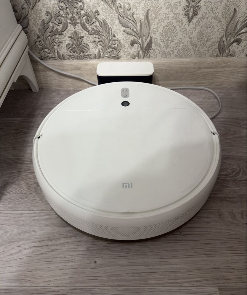 Робот-пылесос Xiaomi mi robot vacuum mop